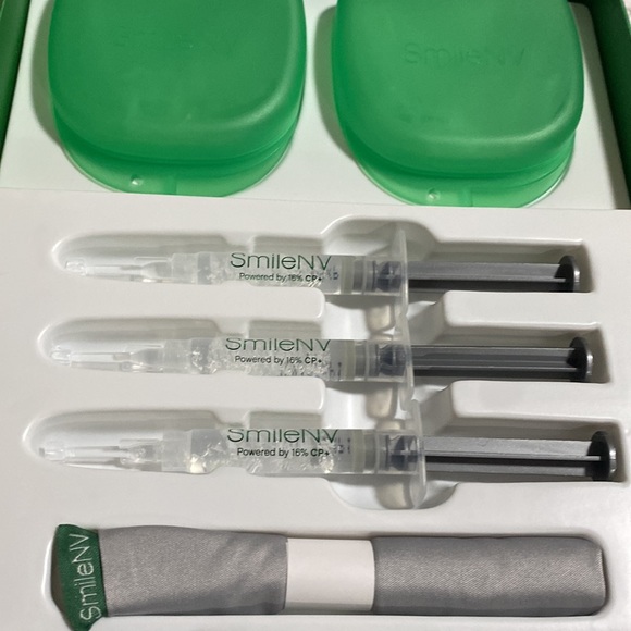 SmileNV is teeth whitening you can trust to deliver results.
by Dentists. New - Picture 6 of 15